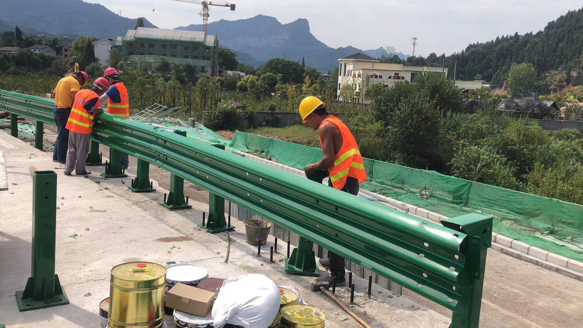 堆龙德庆县双波波形护栏热镀锌波形护栏 - 推荐